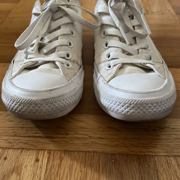 Converse Chuck Taylor II White Low Top w/ Nike Lunarlon - Picture 4 of 13